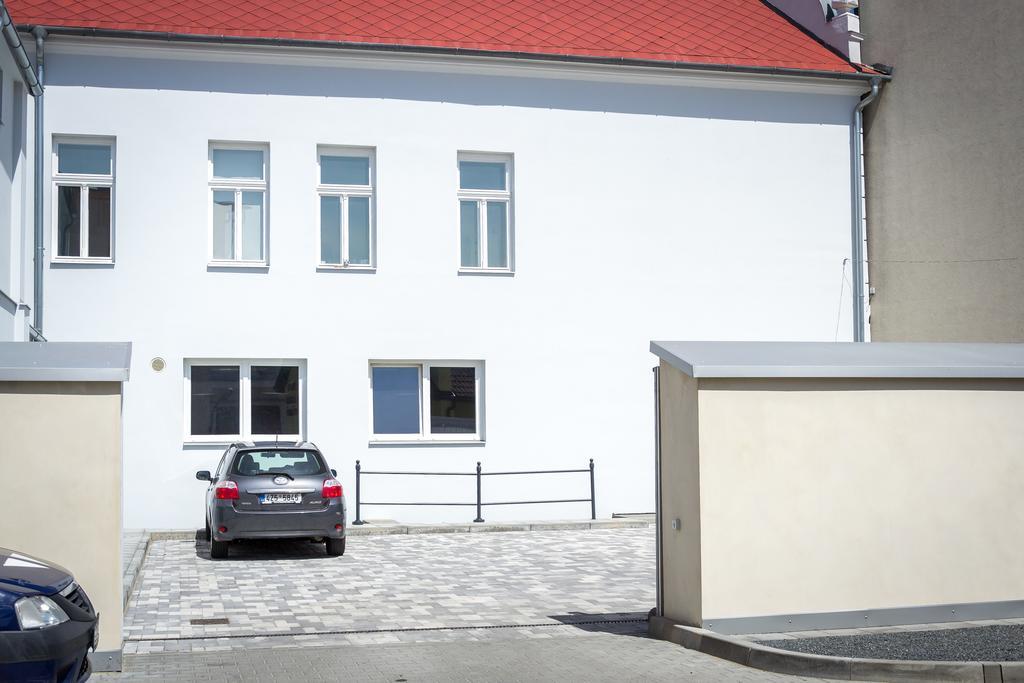 Penzion Apartmany Hradebni Uherské Hradiště エクステリア 写真